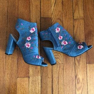BRAND NEW Floral Denim Boot Heels